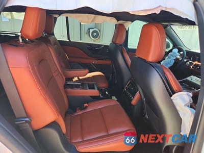 Zdjęcie 11 z 14 samochodu: 2025 LINCOLN AVIATOR RESERVE VIN:5LM5J7WC7SGL18259 - miniatura