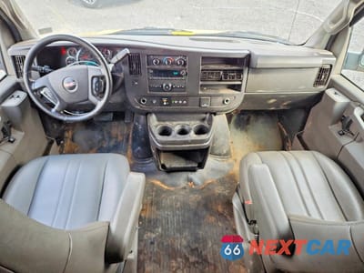 Zdjęcie 8 z 13 samochodu: 2021 GMC SAVANA 2500 CARGO VAN VIN:1GTW7AFP7M1176138 - miniatura