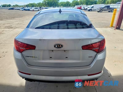 Zdjęcie 6 z 12 samochodu: 2011 KIA OPTIMA LX VIN:KNAGM4A75B5179774 - miniatura