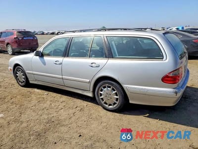 Drugie zdjęcie samochodu z przodu: 2001 MERCEDES-BENZ E 320 VIN:WDBJH65J01B276815 - miniatura
