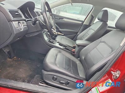 Zdjęcie 7 z 12 samochodu: 2019 VOLKSWAGEN PASSAT WOLFSBURG VIN:1VWLA7A34KC004014 - miniatura