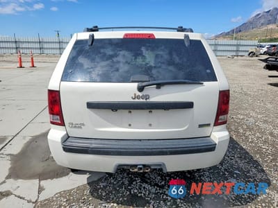 Zdjęcie 6 z 12 samochodu: 2008 JEEP GRAND CHEROKEE VIN:1J8GR48K38C152732 - miniatura