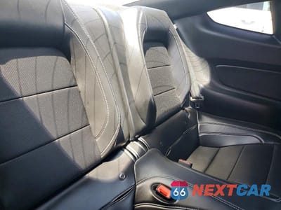Zdjęcie 10 z 12 samochodu: 2020 FORD MUSTANG VIN:1FA6P8TH8L5104027 - miniatura