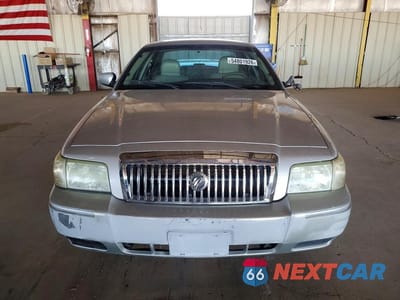 Piąte zdjęcie samochodu w środku: 2009 MERCURY GRAND MARQUIS LS VIN:2MEHM75V89X632133 - miniatura