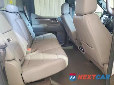 Zdjęcie 10 z 12 samochodu: 2026 GMC SIERRA K1500 SLT VIN:1GTUUDED2TZ217378 - miniatura