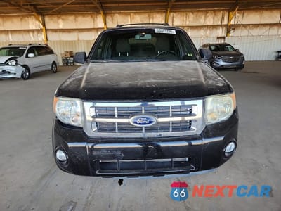 Piąte zdjęcie samochodu w środku: 2010 FORD ESCAPE XLT VIN:1FMCU0DG7AKD40353 - miniatura