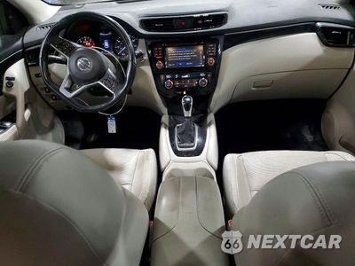Zdjęcie 8 z 12 samochodu: 2018 NISSAN ROGUE SPORT SL VIN:JN1BJ1CR5JW207703 - miniatura