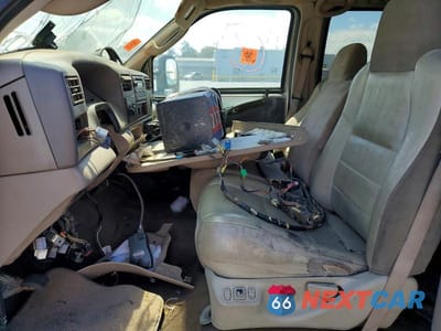Zdjęcie 7 z 12 samochodu: 2003 FORD F350 SRW SUPER DUTY VIN:1FTSW31P13EB47424 - miniatura