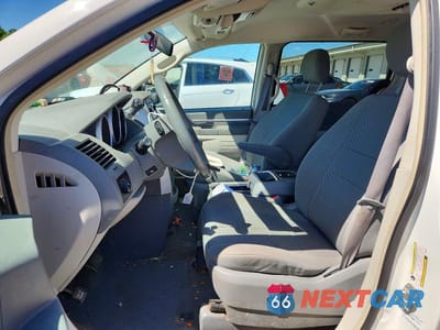 Zdjęcie 7 z 13 samochodu: 2009 DODGE GRAND CARAVAN SXT VIN:2D8HN54169R630856 - miniatura