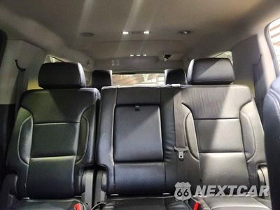Zdjęcie 10 z 13 samochodu: 2019 CHEVROLET SUBURBAN K1500 LS VIN:1GNSKGKC7KR312602 - miniatura