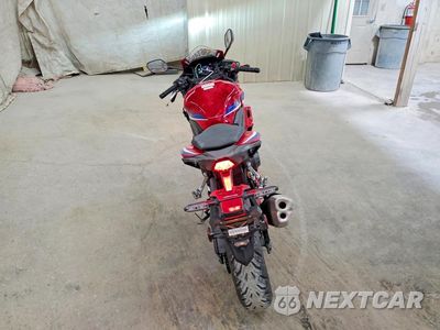 Czwarte zdjęcie samochodu z boku: 2025 HONDA CBR500 RA VIN:MLHPC7057S5101453 - miniatura