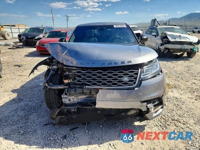 Piąte zdjęcie samochodu w środku: 2021 LAND ROVER RANGE ROVER VELAR R-DYNAMIC S VIN:SALYT2EU0MA321420 - miniatura