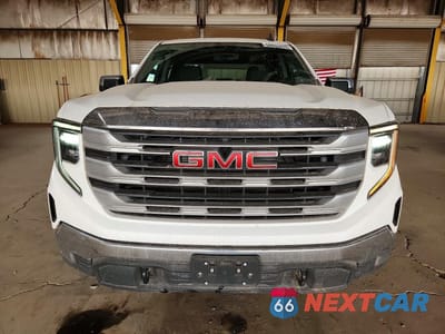 Piąte zdjęcie samochodu w środku: 2023 GMC SIERRA K1500 SLE VIN:1GTUUBED2PZ304448 - miniatura