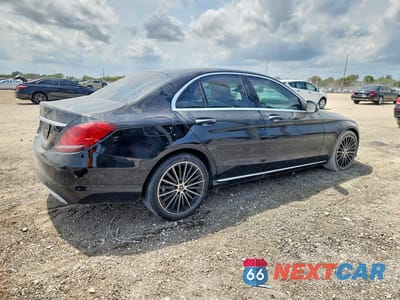 Trzecie zdjęcie samochodu z tyłu: 2021 MERCEDES-BENZ C 300 VIN:W1KWF8DB7MR646792 - miniatura