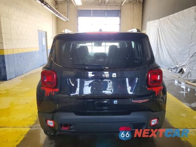 Zdjęcie 6 z 13 samochodu: 2023 JEEP RENEGADE TRAILHAWK VIN:ZACNJDC16PPP30138 - miniatura