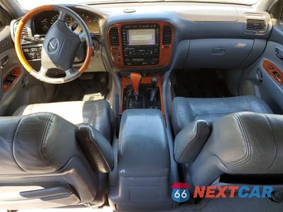 Zdjęcie 8 z 13 samochodu: 2002 LEXUS LX 470 VIN:JTJHT00W323519525 - miniatura