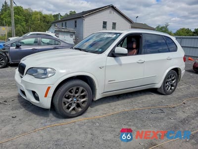 2013 BMW X5 XDRIVE35I 5UXZV4C53D0E03002 - główne zdjęcie licytacji z USA - miniatura