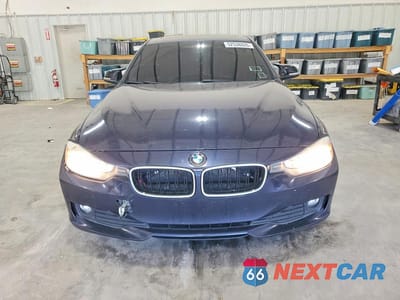 Piąte zdjęcie samochodu w środku: 2014 BMW 320 I XDRIVE VIN:WBA3C3C57EP660769 - miniatura