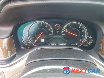 Zdjęcie 9 z 12 samochodu: 2016 BMW 740 I VIN:WBA7E2C50GG714437 - miniatura