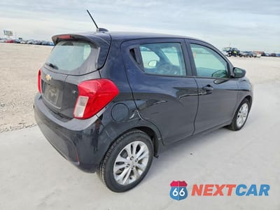 Trzecie zdjęcie samochodu z tyłu: 2022 CHEVROLET SPARK 1LT VIN:KL8CD6SA5NC028014 - miniatura