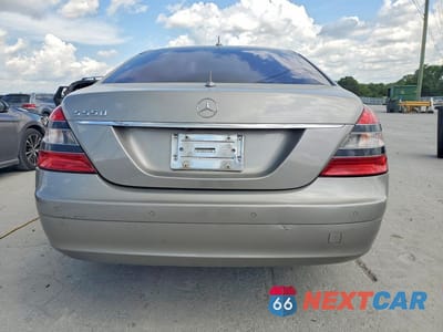 Zdjęcie 6 z 12 samochodu: 2007 MERCEDES-BENZ S 550 VIN:WDDNG71XX7A012575 - miniatura