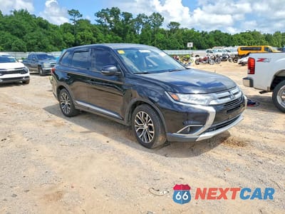 Czwarte zdjęcie samochodu z boku: 2018 MITSUBISHI OUTLANDER SE VIN:JA4AD3A38JJ005441 - miniatura