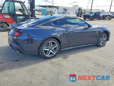 Trzecie zdjęcie samochodu z tyłu: 2024 FORD MUSTANG GT VIN:1FA6P8CF9R5424321 - miniatura