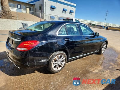 Trzecie zdjęcie samochodu z tyłu: 2015 MERCEDES-BENZ C 300 4MATIC VIN:55SWF4KB8FU023193 - miniatura