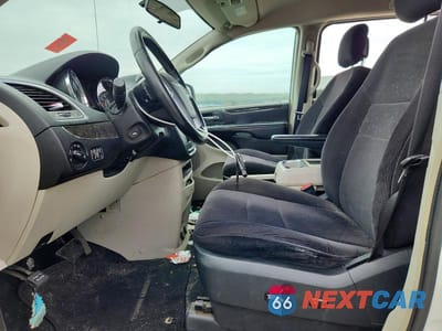 Zdjęcie 7 z 13 samochodu: 2011 CHRYSLER TOWN & COUNTRY TOURING VIN:2A4RR5DG8BR613262 - miniatura