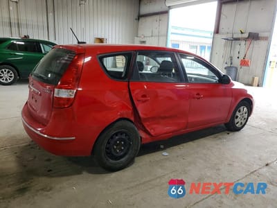Trzecie zdjęcie samochodu z tyłu: 2010 HYUNDAI ELANTRA TOURING GLS VIN:KMHDB8AE8AU085633 - miniatura