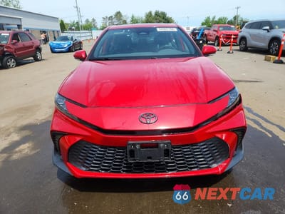 Piąte zdjęcie samochodu w środku: 2025 TOYOTA CAMRY SE VIN:4T1DBADK1SU006474 - miniatura