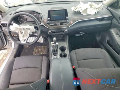 Zdjęcie 8 z 12 samochodu: 2025 NISSAN ALTIMA SV VIN:1N4BL4DW3SN410714 - miniatura