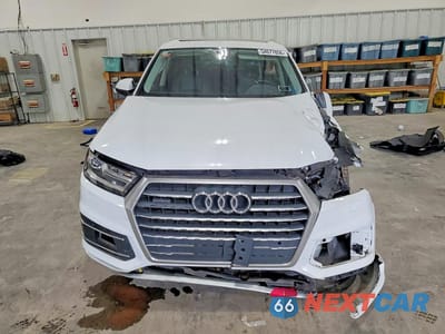 Piąte zdjęcie samochodu w środku: 2018 AUDI Q7 PREMIUM PLUS VIN:WA1LAAF7XJD001911 - miniatura