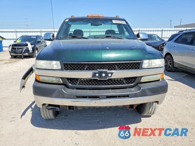 Piąte zdjęcie samochodu w środku: 2002 CHEVROLET SILVERADO K2500 HEAVY DUTY VIN:1GCHK24U32E139289 - miniatura