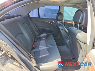Zdjęcie 10 z 12 samochodu: 2006 MERCEDES-BENZ E 350 VIN:WDBUF56J36A936466 - miniatura