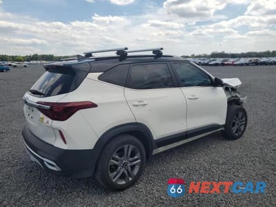 Trzecie zdjęcie samochodu z tyłu: 2021 KIA SELTOS S VIN:KNDEU2AA2M7205393 - miniatura