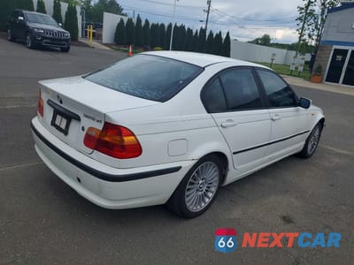 Trzecie zdjęcie samochodu z tyłu: 2003 BMW 325 XI VIN:WBAEU33443PM59096 - miniatura