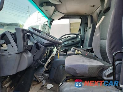 Zdjęcie 7 z 12 samochodu: 2014 ISUZU NQR REFRIGERATED BOX TRUCK VIN:JALE5W163E7901907 - miniatura