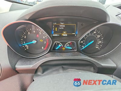 Zdjęcie 9 z 14 samochodu: 2019 FORD ESCAPE S VIN:1FMCU0F7XKUC23322 - miniatura