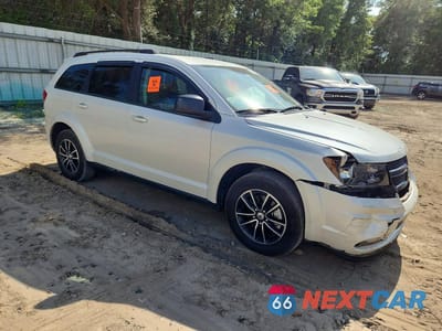 Czwarte zdjęcie samochodu z boku: 2018 DODGE JOURNEY SE VIN:3C4PDCAB3JT294048 - miniatura