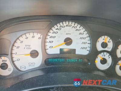 Zdjęcie 9 z 12 samochodu: 2004 CHEVROLET SILVERADO K1500 VIN:2GCEK19N141131825 - miniatura