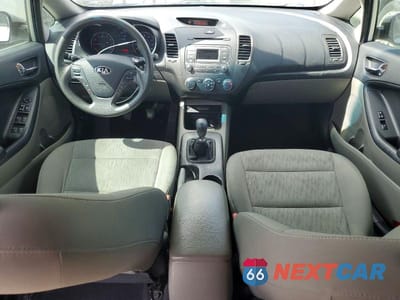 Zdjęcie 8 z 12 samochodu: 2015 KIA FORTE LX VIN:KNAFK4A67F5316339 - miniatura