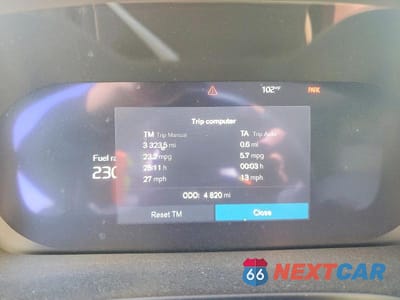 Zdjęcie 9 z 12 samochodu: 2026 VOLVO XC40 PLUS VIN:YV4L12UCXT2737741 - miniatura