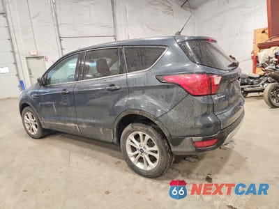 Drugie zdjęcie samochodu z przodu: 2019 FORD ESCAPE SE VIN:1FMCU9GD0KUA86657 - miniatura