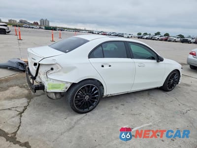 Trzecie zdjęcie samochodu z tyłu: 2022 MERCEDES-BENZ A 220 VIN:W1K3G4EB5NJ367767 - miniatura