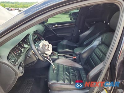 Zdjęcie 7 z 13 samochodu: 2015 VOLKSWAGEN GTI VIN:3VW4T7AUXFM049678 - miniatura