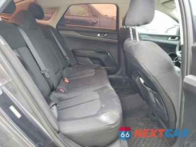 Zdjęcie 10 z 12 samochodu: 2021 KIA K5 LXS VIN:5XXG14J28MG054864 - miniatura