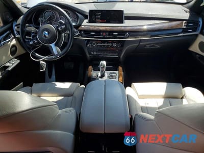 Zdjęcie 8 z 12 samochodu: 2014 BMW X5 SDRIVE35I VIN:5UXKR2C54E0H33792 - miniatura