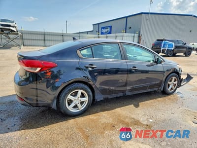 Trzecie zdjęcie samochodu z tyłu: 2018 KIA FORTE LX VIN:3KPFK4A77JE229212 - miniatura