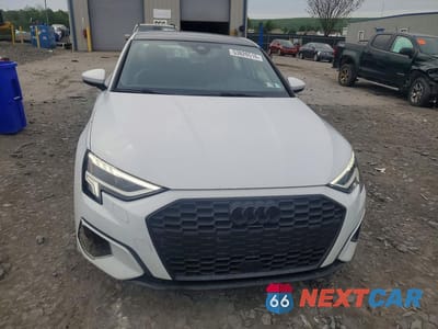Piąte zdjęcie samochodu w środku: 2023 AUDI A3 PREMIUM VIN:WAUAUDGYXPA090464 - miniatura